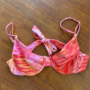 Skatie Kate top Makaha print MEDIUM